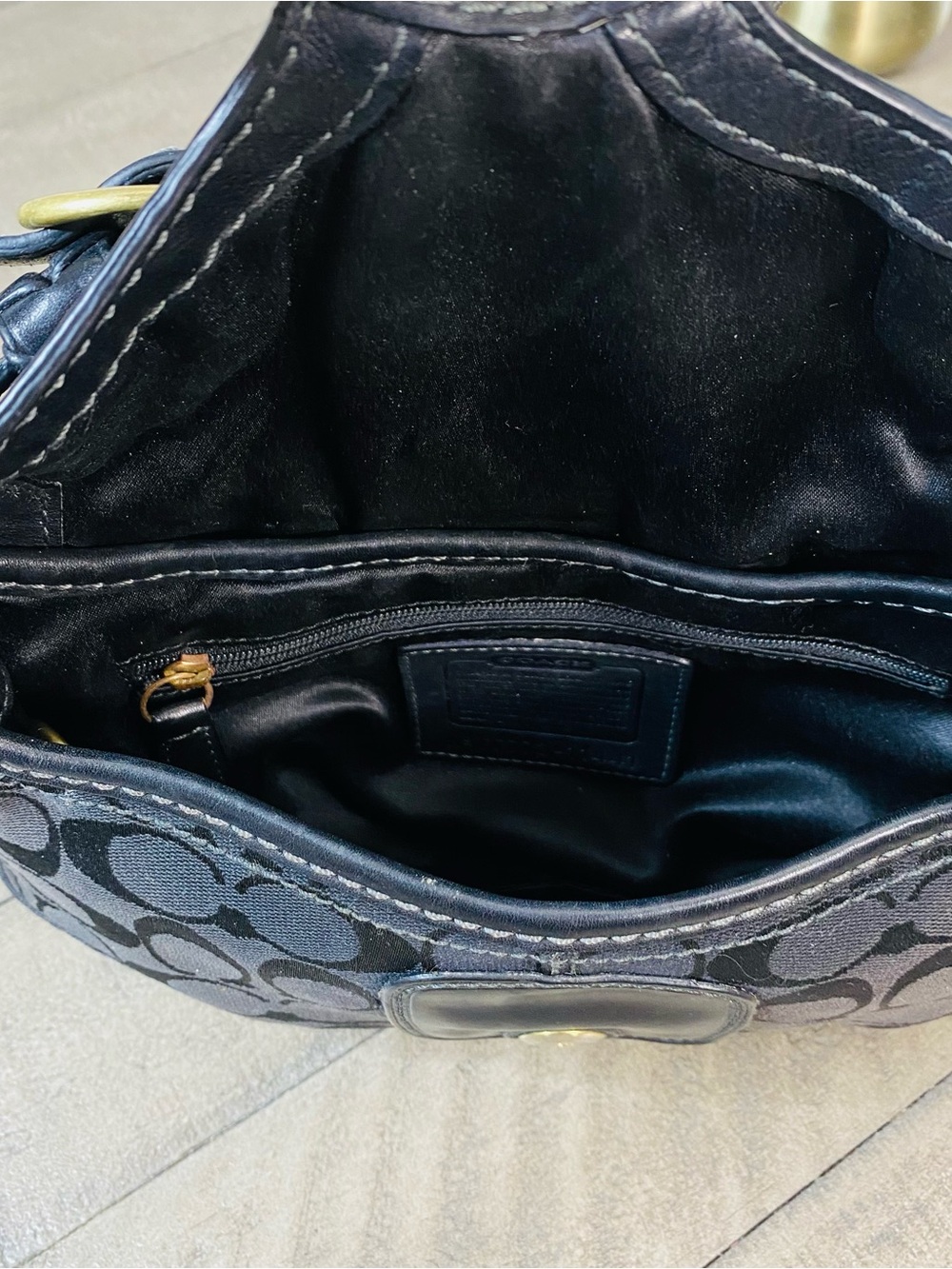 COACH Y2K Vintage Bleecker Signature Small Flap Hobo Bag 11441 Black Brass - Picture 11 of 12